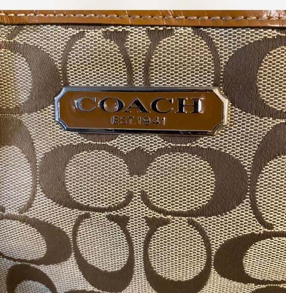 Coach Signature Canvas Heritage Stripe Carryall Tote Bag - Picture 2 of 9